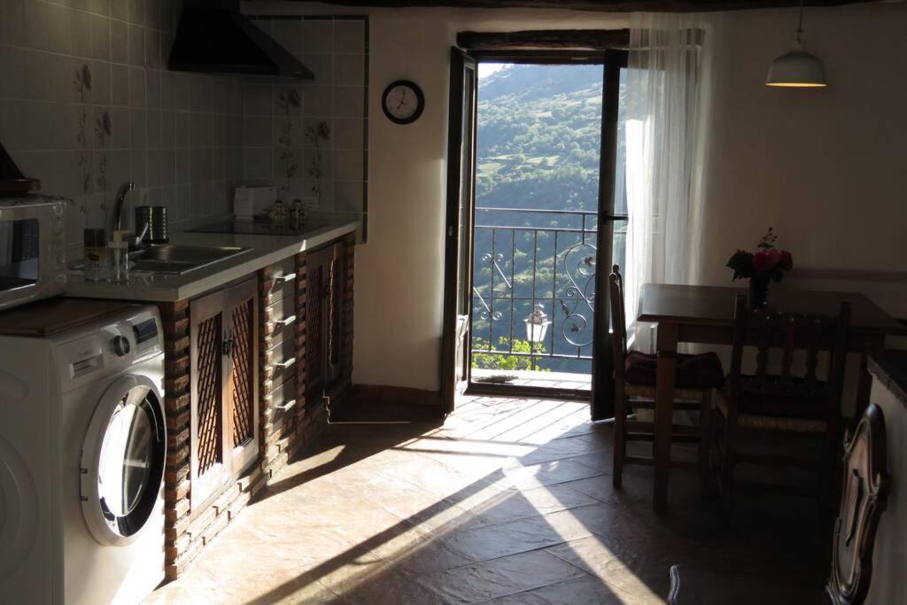 Villa Casa La Solea. Vistas Al Pueblo Y La Sierra Bubión Exterior foto